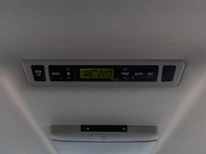 Минивэн Toyota Vellfire 2013 года, 2399000 рублей, Большой Сочи