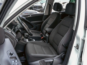 Внедорожник Volkswagen Tiguan 2015 года, 1690000 рублей, Краснодар