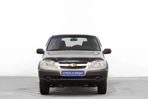 Внедорожник Chevrolet Niva 2017 года, 619000 рублей, Барнаул