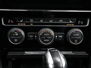 Универсал Volkswagen Golf 2018 года, 2199000 рублей, Кирилловка