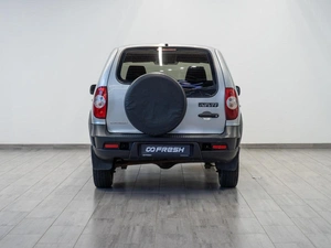 Внедорожник Chevrolet Niva 2017 года, 699000 рублей, Саратов