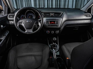 Седан Kia Rio 2015 года, 999000 рублей, Тюмень