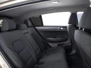 Внедорожник Kia Sportage 2016 года, 1850000 рублей, Омск