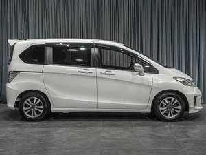 Минивэн Honda Freed 2015 года, 1309000 рублей, Тюмень