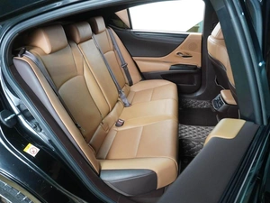 Седан Lexus ES 2018 года, 4399000 рублей, Воронеж