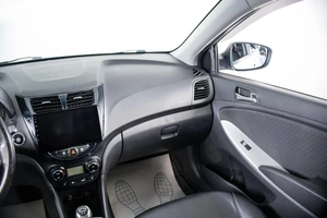 Хетчбэк Hyundai Solaris 2012 года, 899000 рублей, Пермь