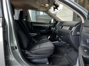 Внедорожник Mitsubishi Outlander 2018 года, 1999999 рублей, Уфа