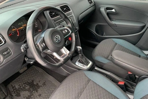Седан Volkswagen Polo 2019 года, 1240000 рублей, Солонцы