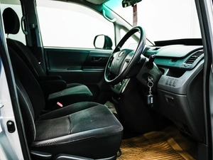 Минивэн Toyota Noah 2008 года, 1150000 рублей, Красноярск