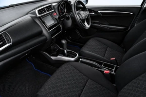 Хетчбэк Honda Fit 2016 года, 999000 рублей, Челябинск