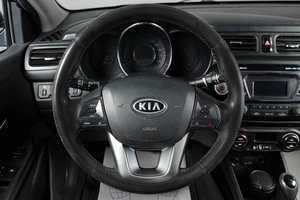 Седан Kia Rio 2012 года, 999000 рублей, Тюмень