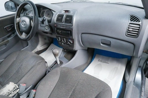 Седан Hyundai Accent 2004 года, 299000 рублей, Челябинск