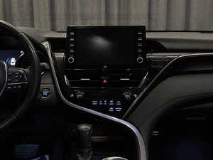 Седан Toyota Camry 2021 года, 3200000 рублей, Красноярск