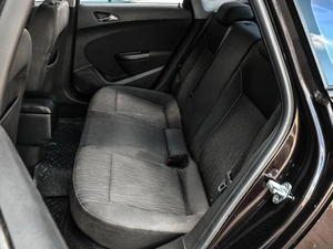 Хетчбэк Opel Astra 2013 года, 834000 рублей, Кирилловка