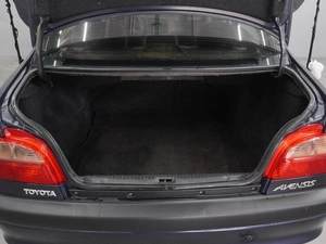 Седан Toyota Avensis 2001 года, 364000 рублей, Воронеж