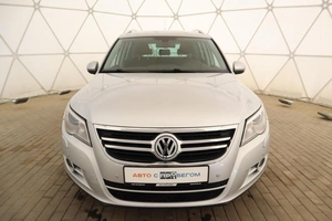 Внедорожник Volkswagen Tiguan 2010 года, 1199000 рублей, Обнинск