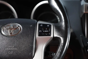 Внедорожник Toyota Land Cruiser Prado 2016 года, 4389000 рублей, Новосибирск