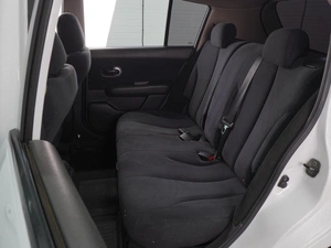 Хетчбэк Nissan Tiida 2011 года, 574000 рублей, Воронеж