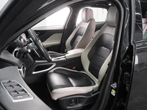 Внедорожник Jaguar F-Pace 2018 года, 4239000 рублей, Воронеж