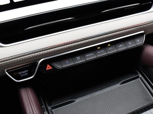 Внедорожник Geely Monjaro 2023 года, 3195000 рублей, Краснодар