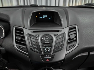 Хетчбэк Ford Fiesta 2016 года, 925000 рублей, Ставрополь