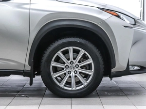 Внедорожник Lexus NX 2015 года, 2800000 рублей, Красноярск