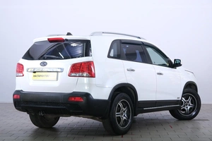 Внедорожник Kia Sorento 2011 года, 1619000 рублей, Омск