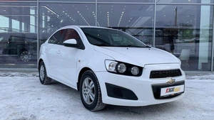 Седан Chevrolet Aveo 2014 года, 705000 рублей, Красноярск