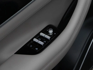 Внедорожник Geely Atlas 2025 года, 3254404 рублей, Москва