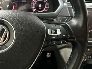 Внедорожник Volkswagen Tiguan 2018 года, 3359200 рублей, Красноярск
