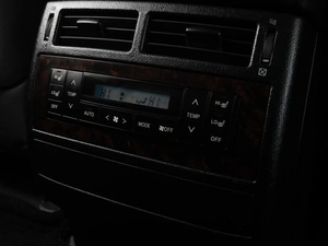 Внедорожник Toyota Land Cruiser 2010 года, 4200000 рублей, Тюмень