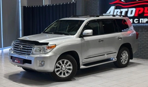 Внедорожник Toyota Land Cruiser 2014 года, 3490000 рублей, Красноярск