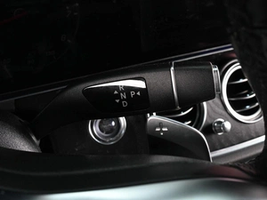 Седан Mercedes-benz E-класс 2018 года, 3155000 рублей, Ростов-на-Дону