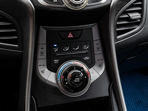 Седан Hyundai Elantra 2012 года, 898000 рублей, Краснодар