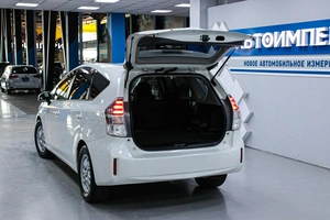 Универсал Toyota Prius Alpha 2017 года, 1598000 рублей, Солонцы