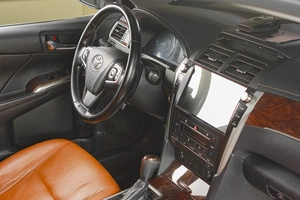 Седан Toyota Camry 2016 года, 1949000 рублей, Тюмень