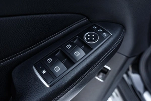 Внедорожник Mercedes-benz GLE-класс 2016 года, 3400000 рублей, Ульяновск