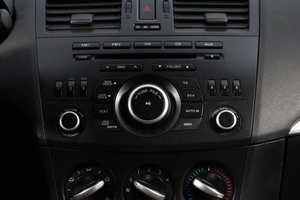 Хетчбэк Mazda 3 2012 года, 1239000 рублей, Новосибирск