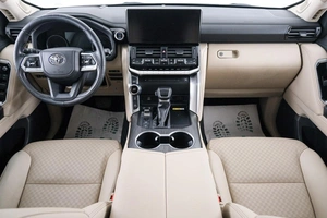 Внедорожник Toyota Land Cruiser 2021 года, 10399000 рублей, Красноярск