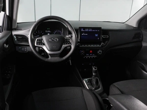 Седан Hyundai Solaris 2021 года, 1475000 рублей, Красный Пахарь