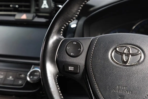 Универсал Toyota Corolla Fielder 2018 года, 1749000 рублей, Новосибирск