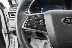 Лифтбек JAC J7 2023 года, 1699000 рублей, Барнаул