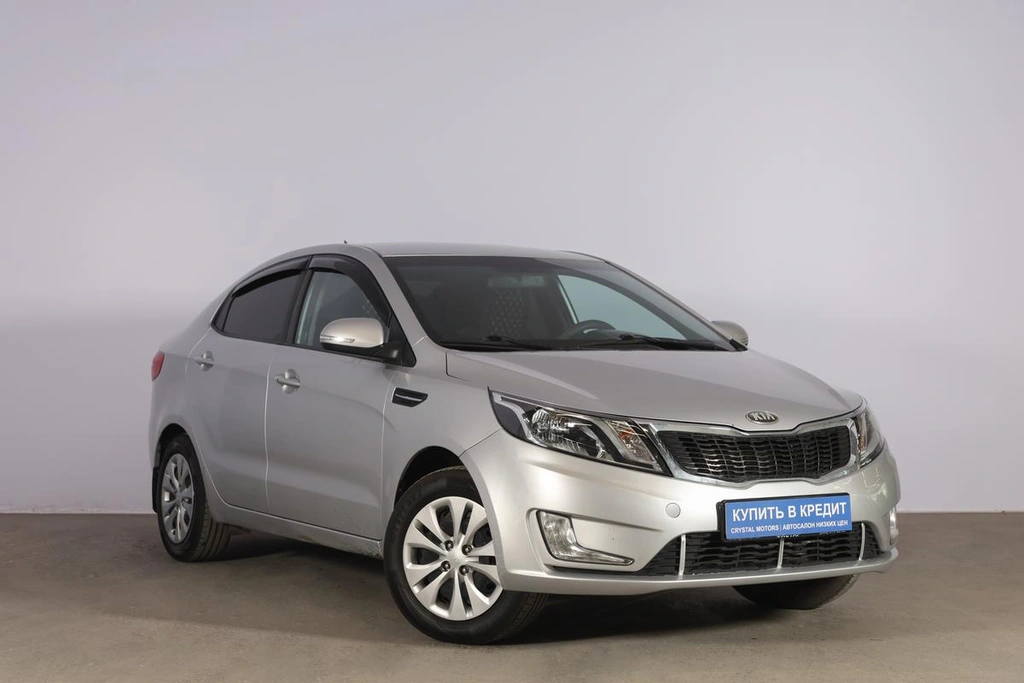 Седан Kia Rio 2013 года, 989000 рублей, Новосибирск
