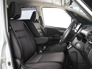Минивэн Nissan Serena 2019 года, 2600000 рублей, Омск