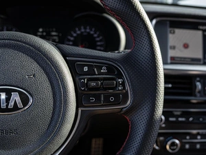 Седан Kia Optima 2017 года, 1990000 рублей, Краснодар