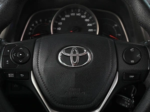 Внедорожник Toyota RAV4 2014 года, 1799000 рублей, Ростов-на-Дону