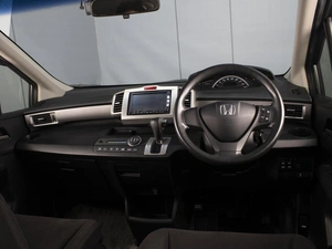 Минивэн Honda Freed 2012 года, 1070000 рублей, Омск