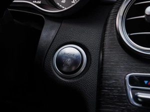 Седан Mercedes-benz C-класс 2016 года, 2770000 рублей, Краснодар