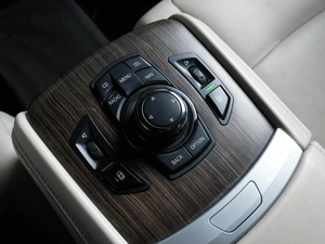 Седан BMW 7 серия 2011 года, 1489000 рублей, Воронеж