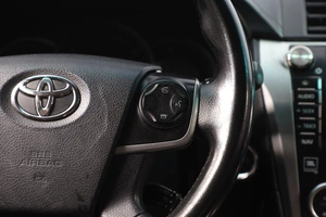 Седан Toyota Camry 2012 года, 1749000 рублей, Новосибирск